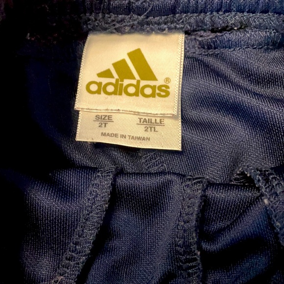 Adidas sweatpants size 2T - Picture 8 of 9